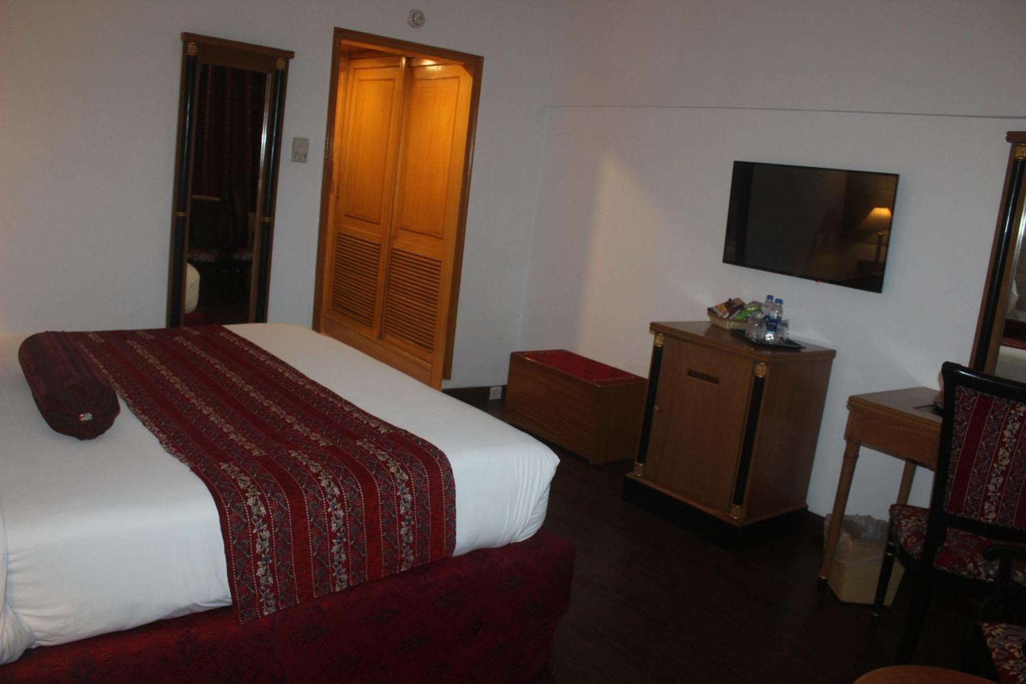 Mehran Hotel Καράτσι Εξωτερικό φωτογραφία